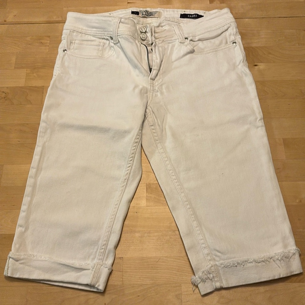 Vgs jeans, cuffed capri size 10 white